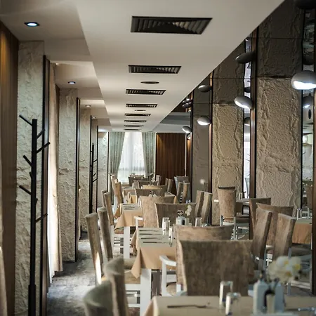 Hotel Stillaterm Mineralni Bani