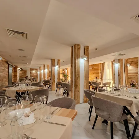 Stillaterm 酒店 米内拉尔尼巴尼