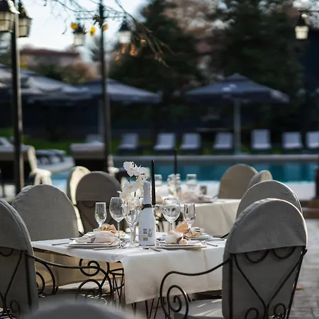 Stillaterm Hotel