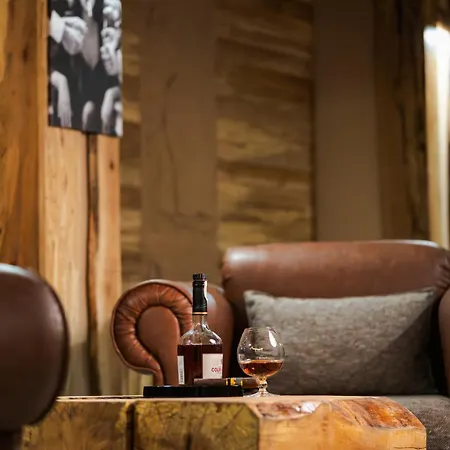 Stillaterm Hotel