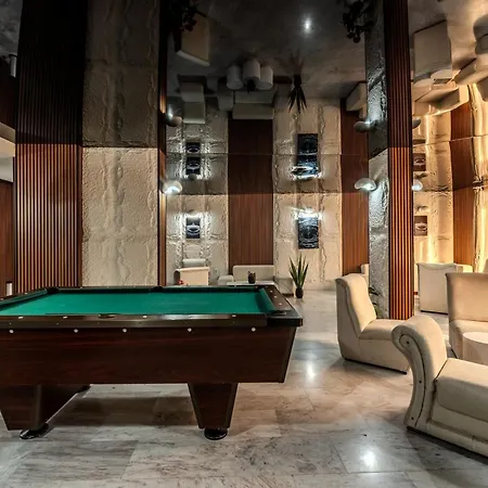 Stillaterm Hotel